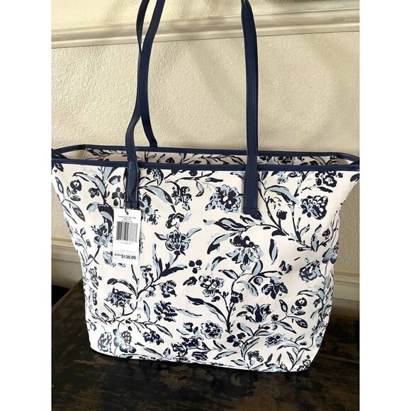 Vera Bradley Handbags - Vera Bradley Large Every Day Tote Perennially Cream NWT Blue White